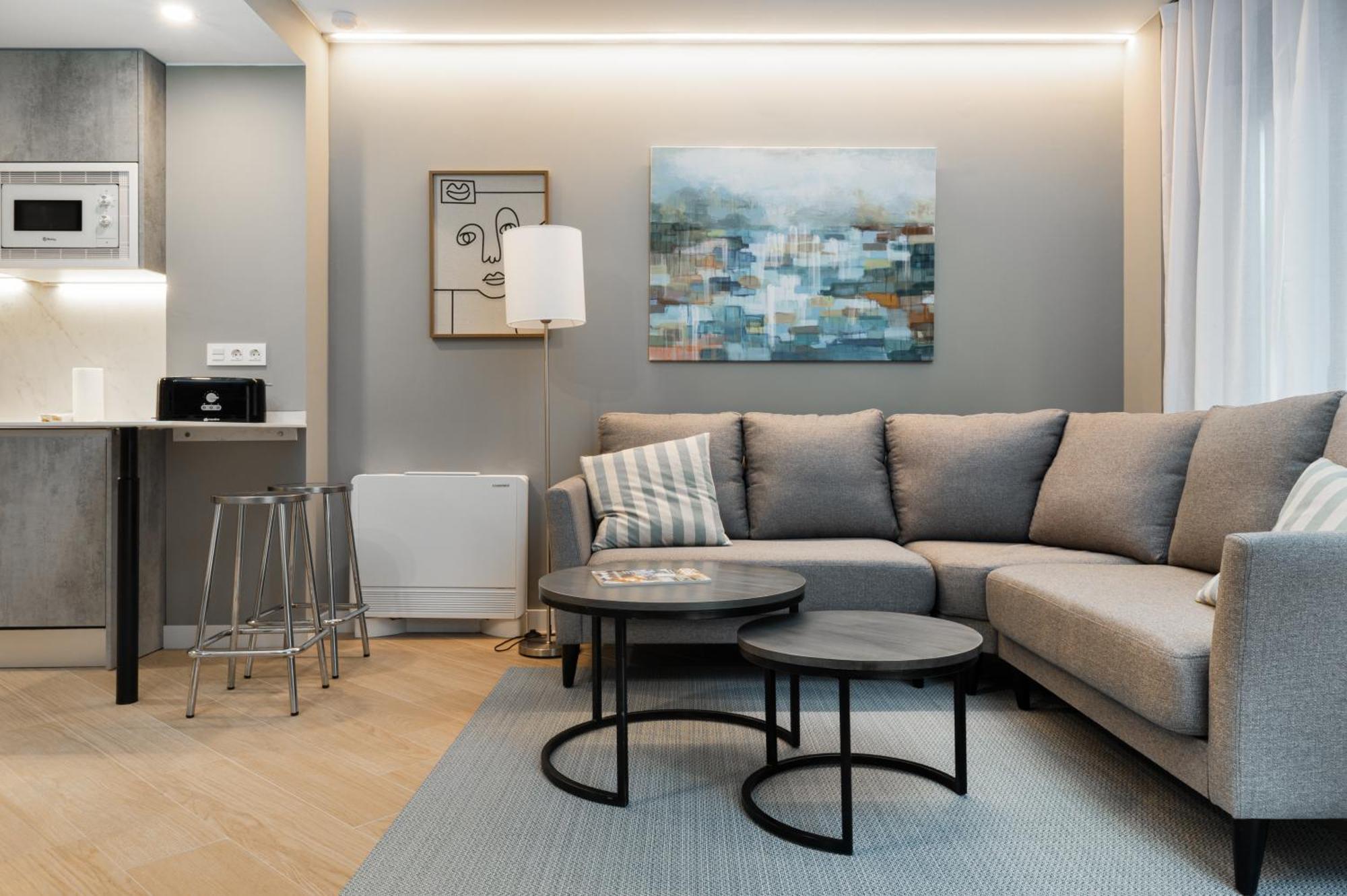 ז'אקה Apartamentos Torre Del Reloj מראה חיצוני תמונה